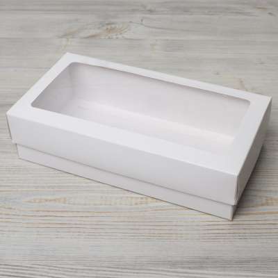 Коробка с окном для макарон 12 шт белая